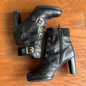 Stuart Weizmann Black Leather Heeled Boot with Lace Up & Buckle Size 7